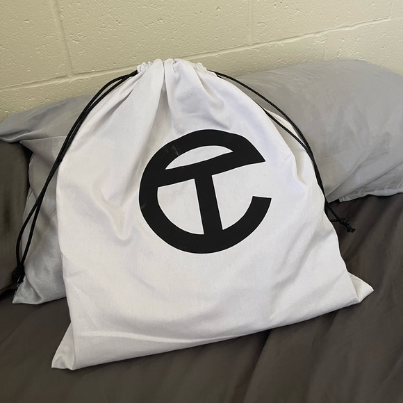 Telfar Medium Tan Bag - Picture 10 of 10